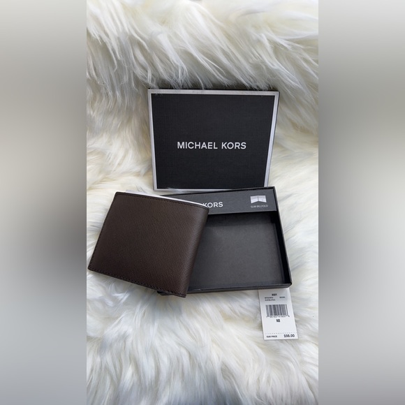 Michaels Kors Billfold Wallet - Picture 6 of 10